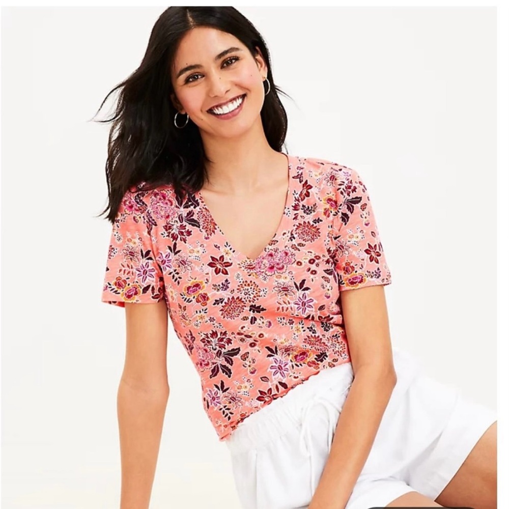 Loft Country Garden Everyday V-Neck Tee Top